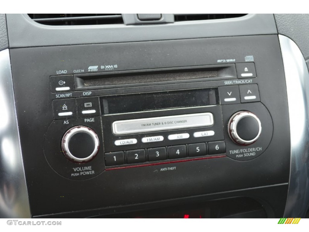 2010 Suzuki SX4 Crossover Touring AWD Audio System Photos