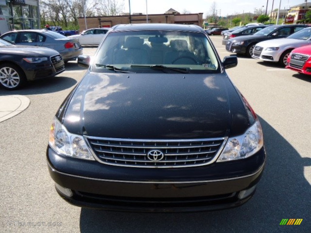 2004 Avalon XLS - Black / Ivory photo #8