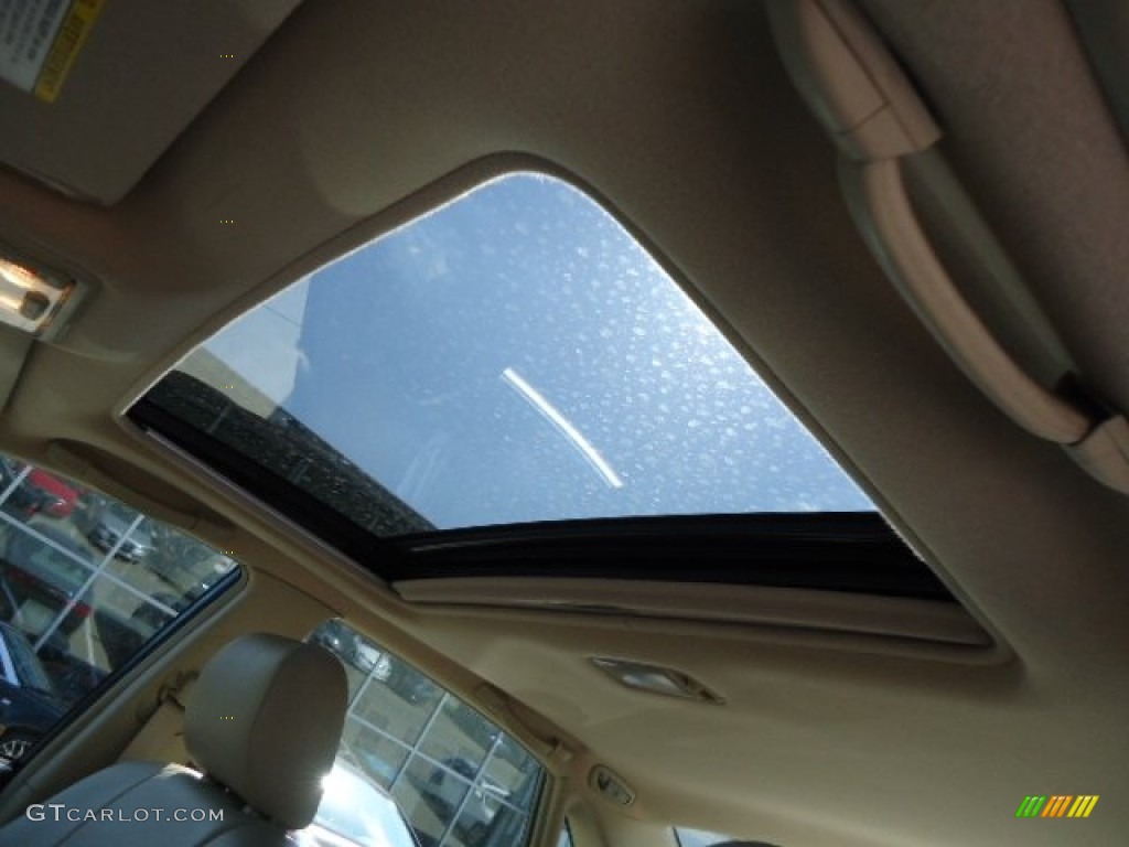 2004 Avalon XLS - Black / Ivory photo #16