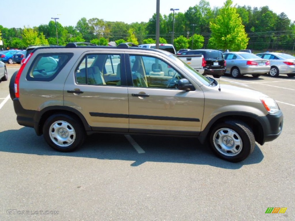 2006 CR-V LX - Sahara Sand Metallic / Ivory photo #3