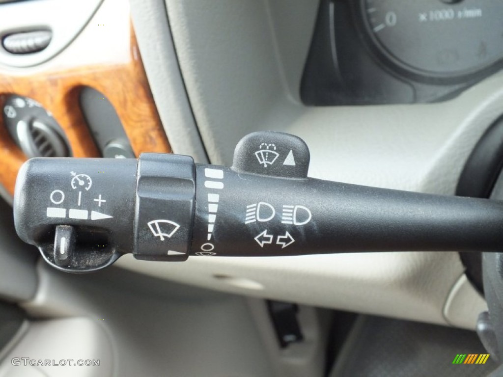 2004 Isuzu Ascender S Controls Photo #64559144