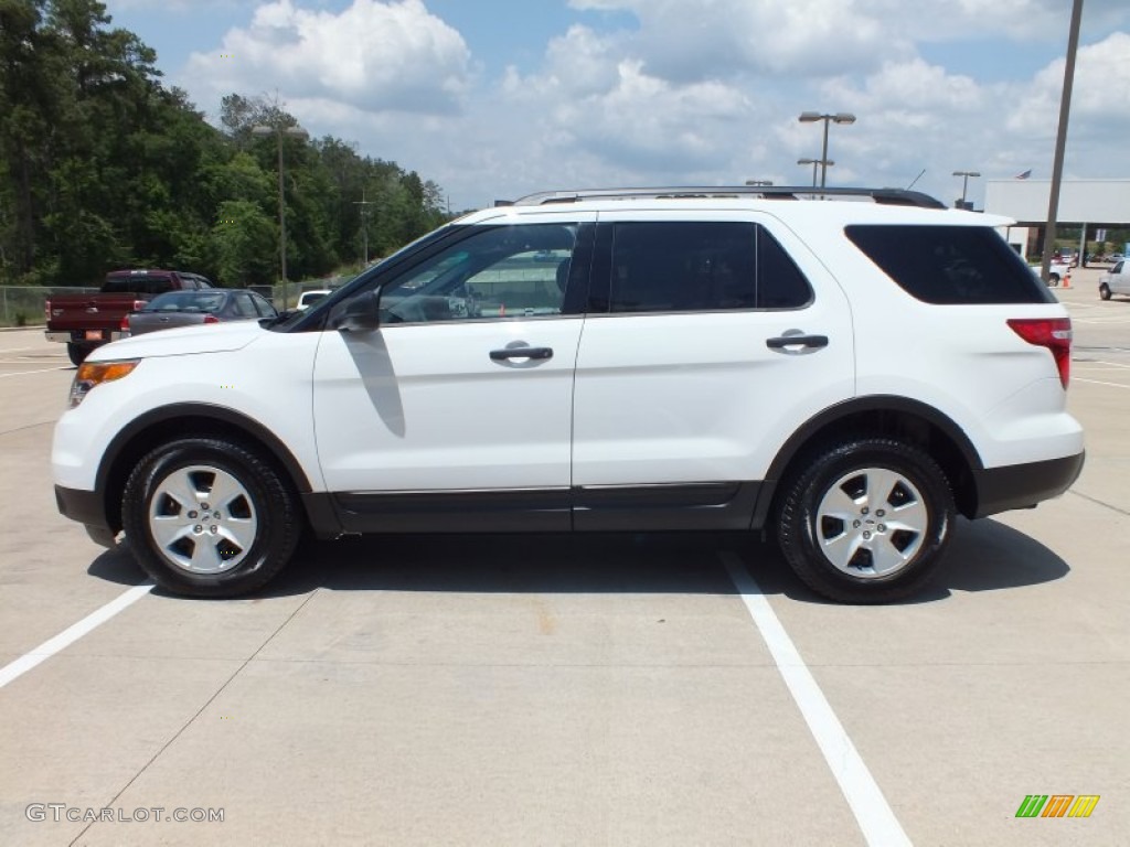 2013 Explorer FWD - Oxford White / Medium Light Stone photo #8