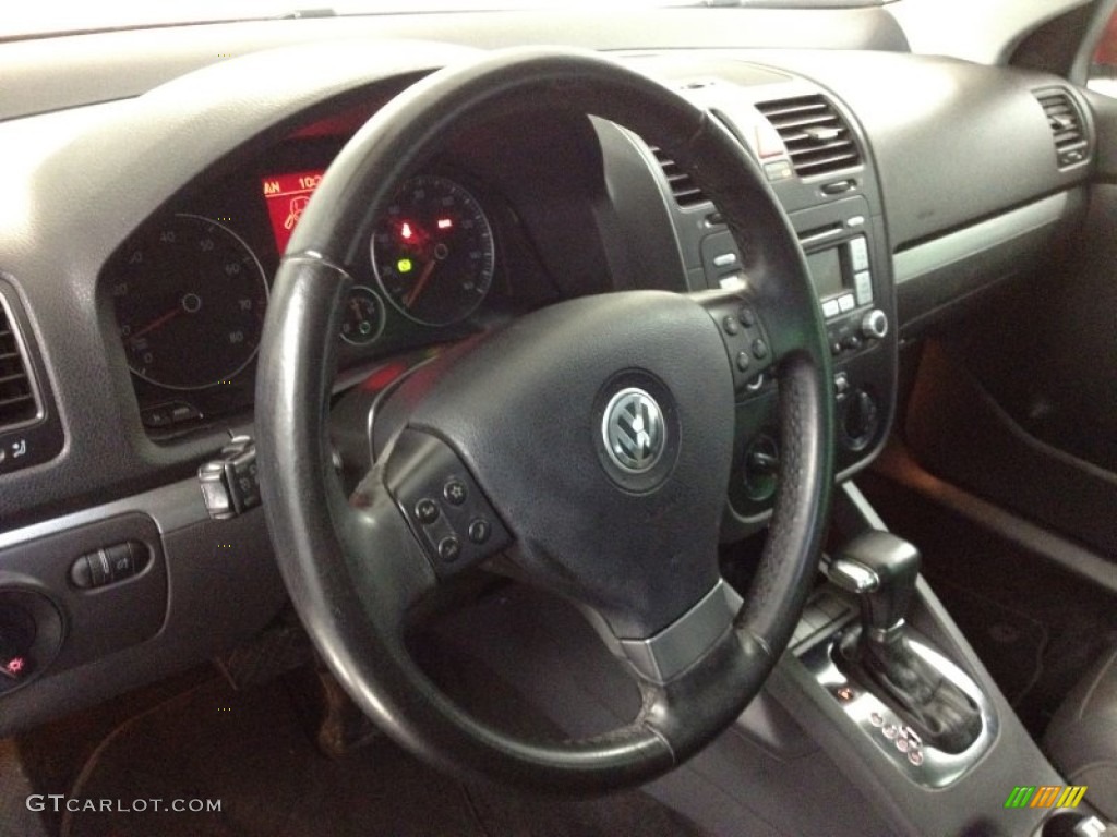 2009 Jetta SE Sedan - Salsa Red / Anthracite photo #18