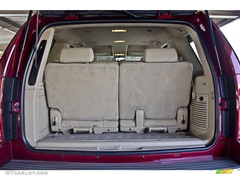 2010 Cadillac Escalade AWD Trunk Photo #64566623