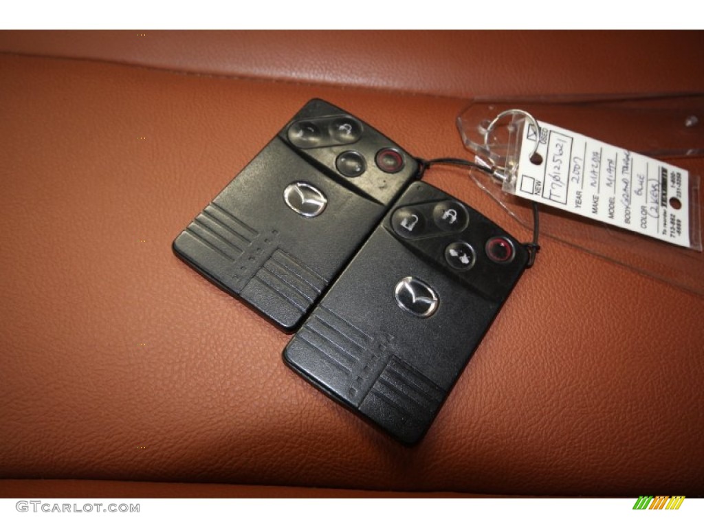 2007 Mazda MX-5 Miata Grand Touring Roadster Keys Photo #64569377