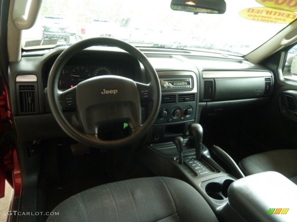 2004 Grand Cherokee Laredo 4x4 - Deep Lava Red Metallic / Dark Slate Gray photo #10