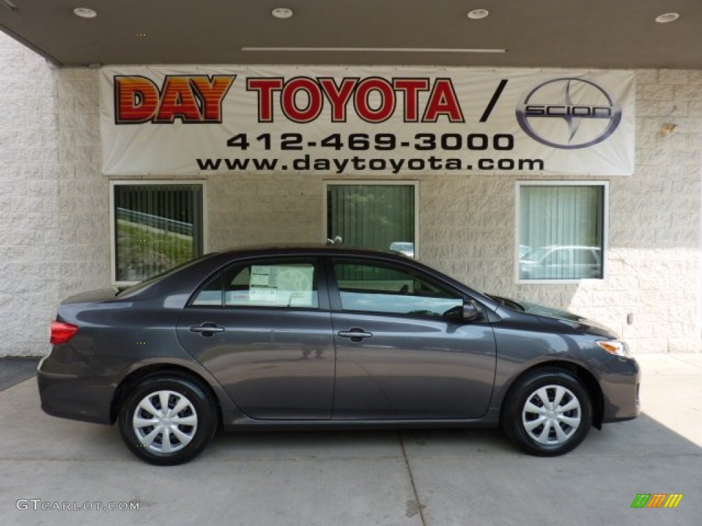 Magnetic Gray Metallic Toyota Corolla