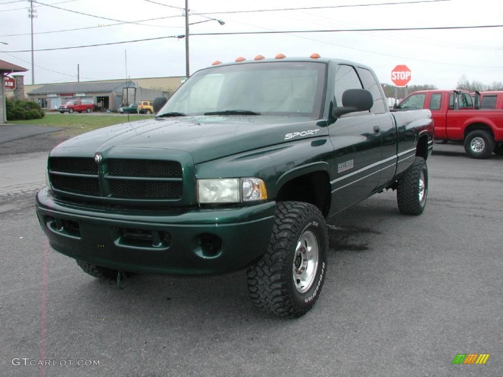 2000 Ram 2500 SLT Extended Cab 4x4 - Forest Green Pearlcoat / Agate photo #1