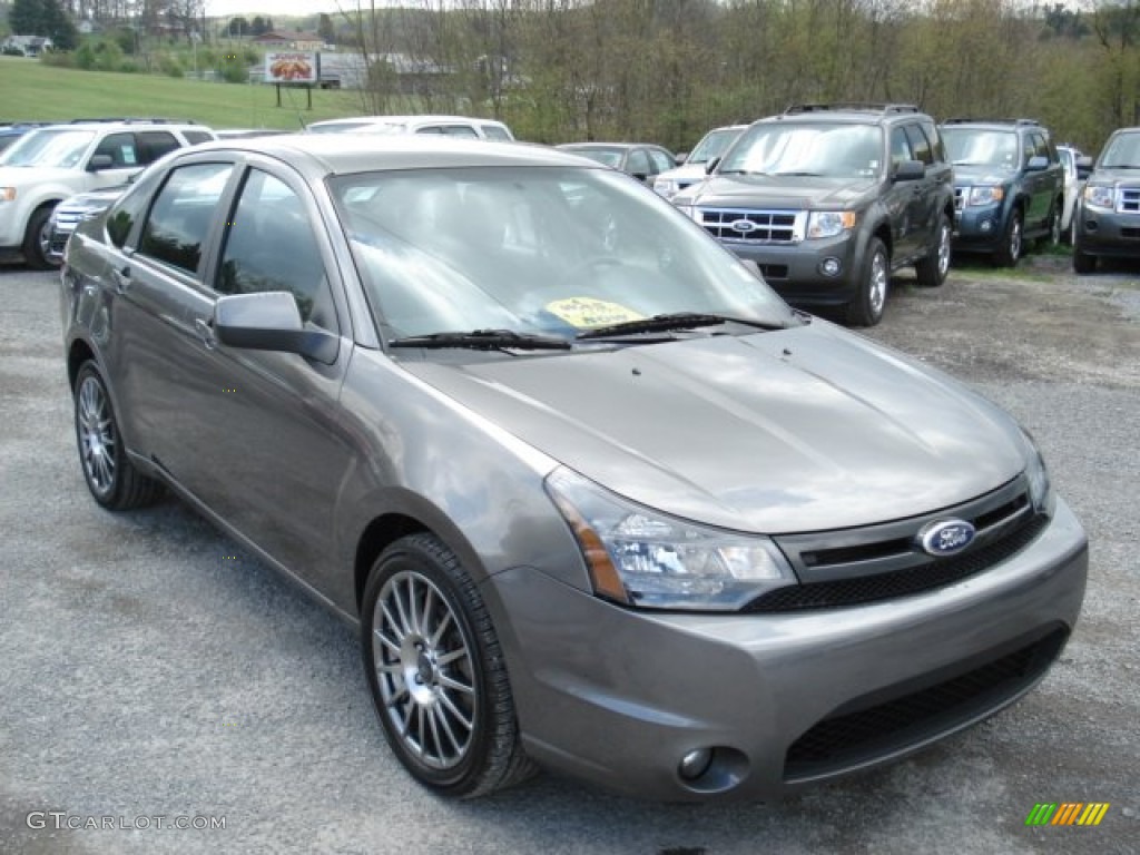 2010 Focus SES Sedan - Sterling Grey Metallic / Charcoal Black photo #2