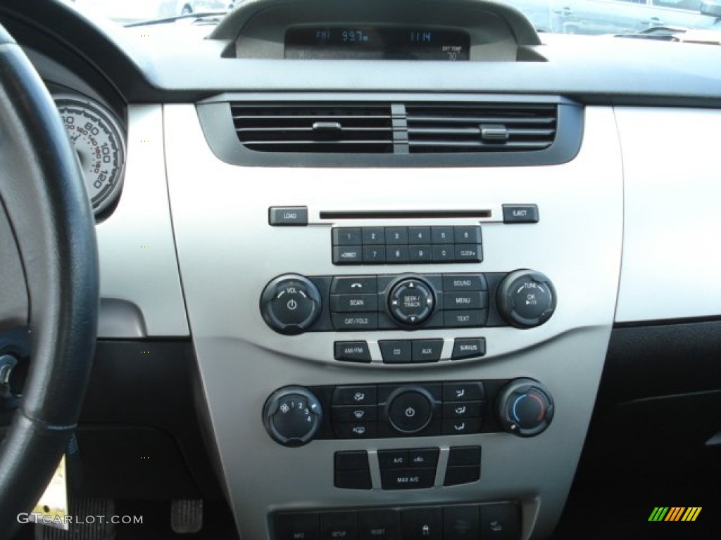 2010 Focus SES Sedan - Sterling Grey Metallic / Charcoal Black photo #16
