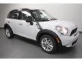 Light White - Cooper S Countryman Photo No. 1