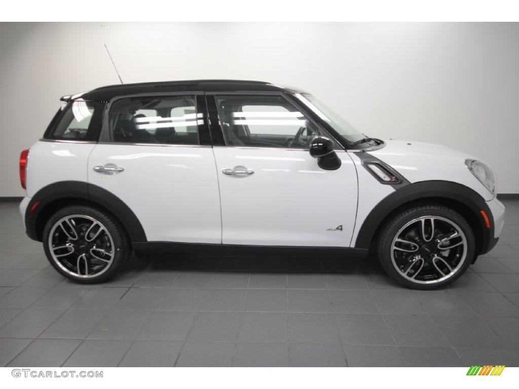 Light White 2012 Mini Cooper S Countryman All4 AWD Exterior Photo #64573169