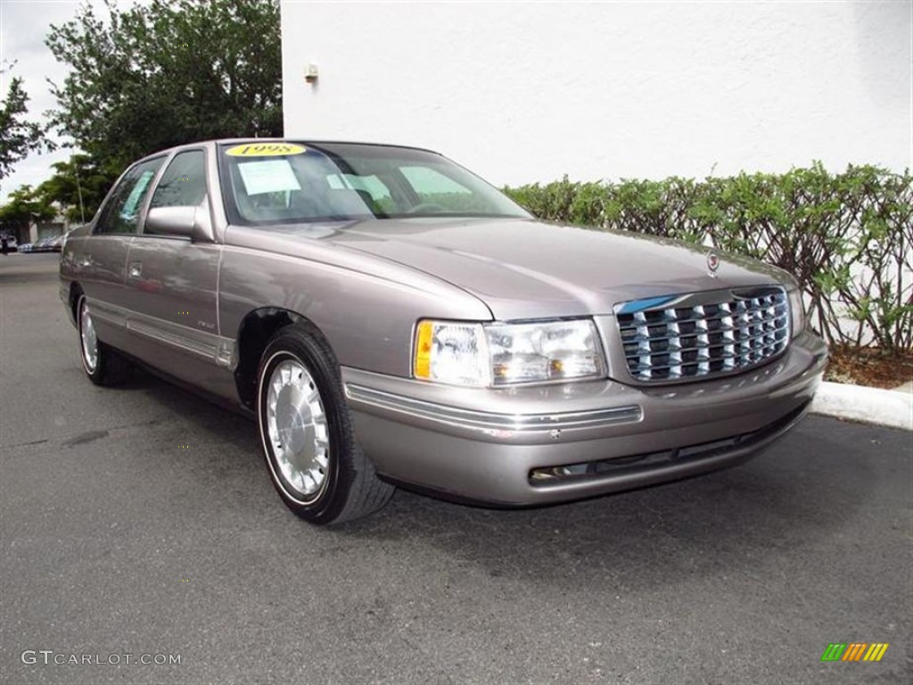 1998 DeVille Sedan - Light Driftwood Metallic / Beige photo #1