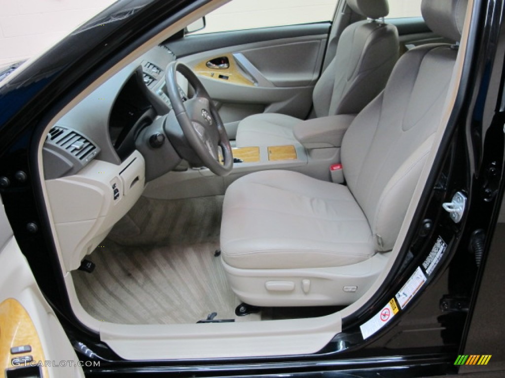 2007 Camry XLE V6 - Black / Bisque photo #17