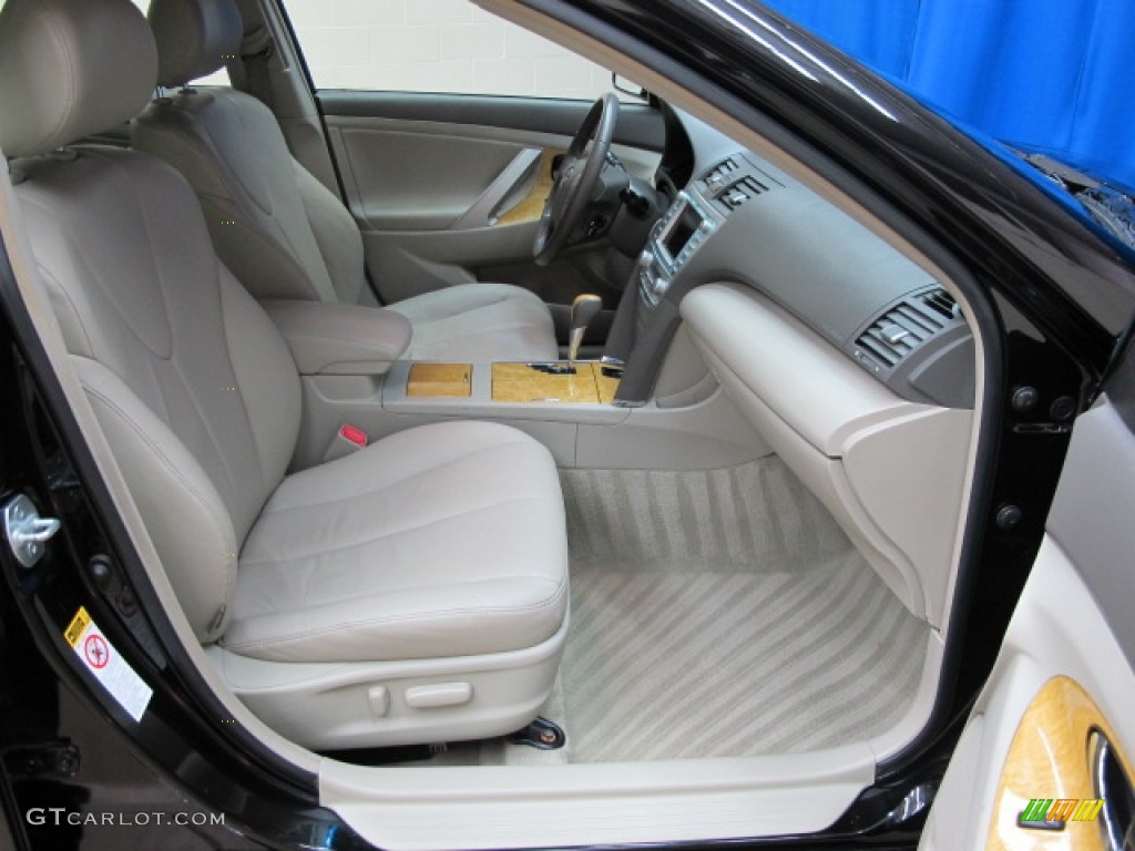 2007 Camry XLE V6 - Black / Bisque photo #23