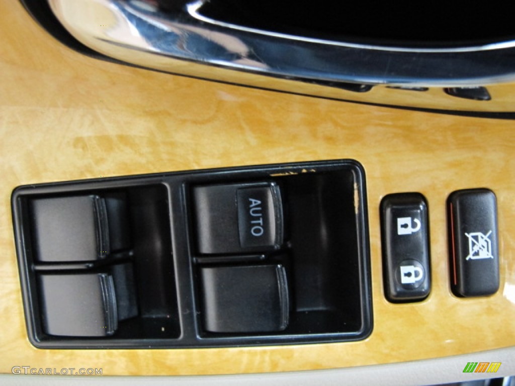 2007 Camry XLE V6 - Black / Bisque photo #42