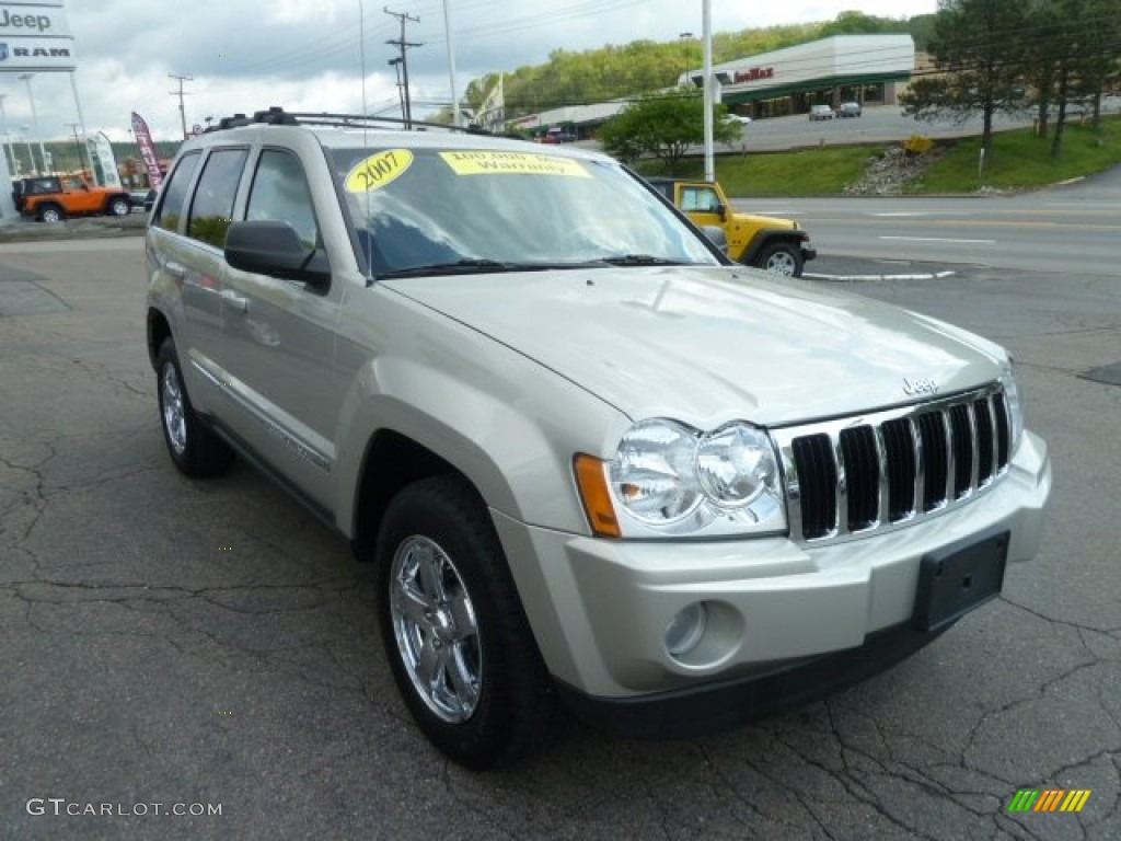 2007 Grand Cherokee Limited 4x4 - Light Graystone Pearl / Dark Khaki/Light Graystone photo #7