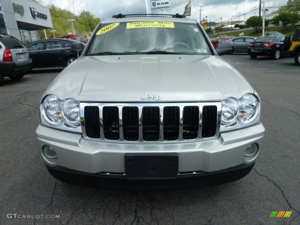 2007 Grand Cherokee Limited 4x4 - Light Graystone Pearl / Dark Khaki/Light Graystone photo #8