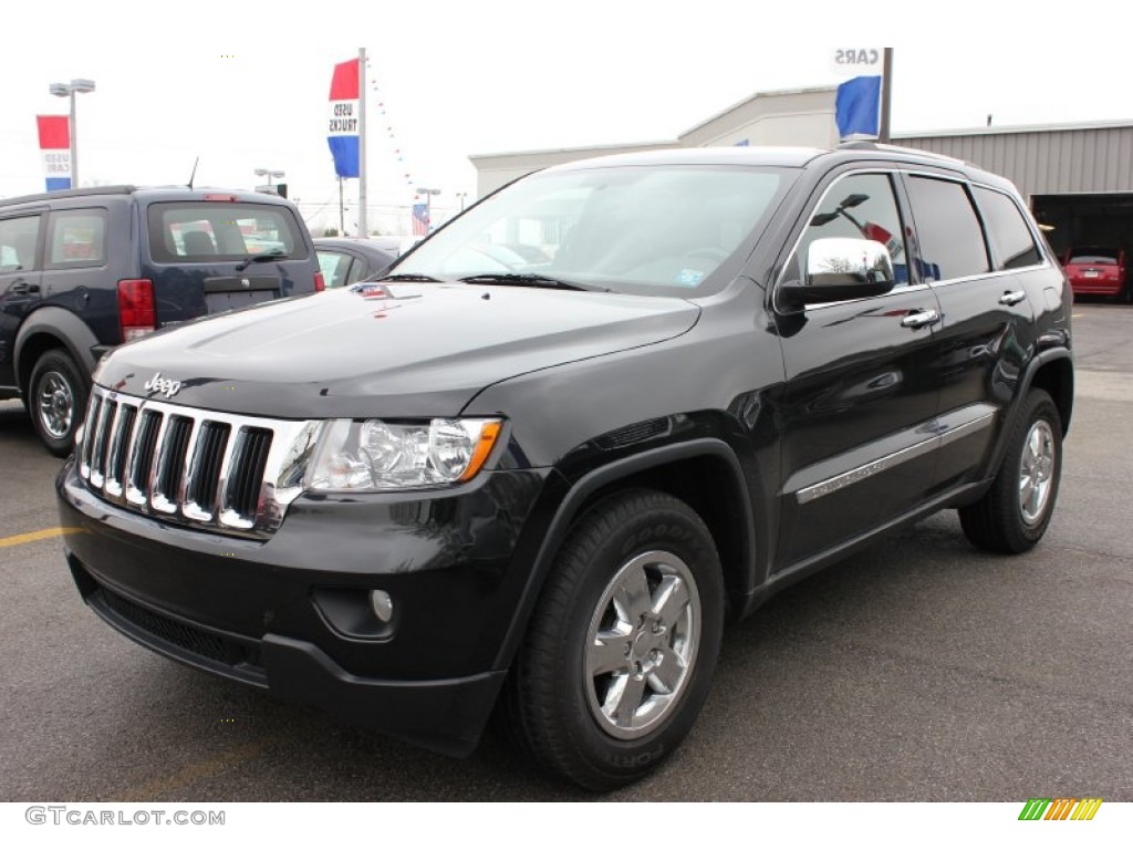 2011 Grand Cherokee Laredo 4x4 - Brilliant Black Crystal Pearl / Black photo #1