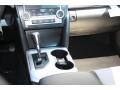 Super White - Camry SE Photo No. 11
