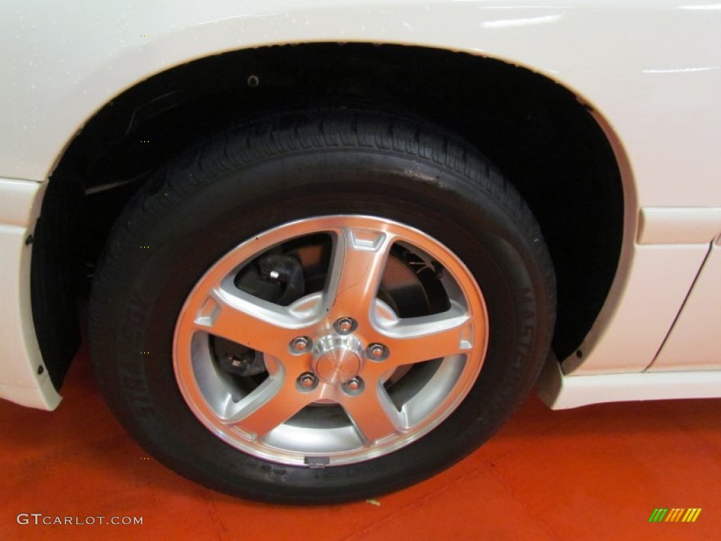 2004 Impala LS - White / Medium Gray photo #3