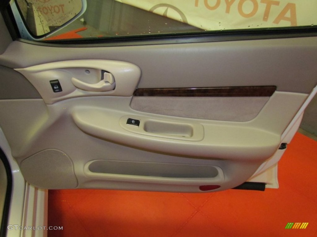 2004 Impala LS - White / Medium Gray photo #23