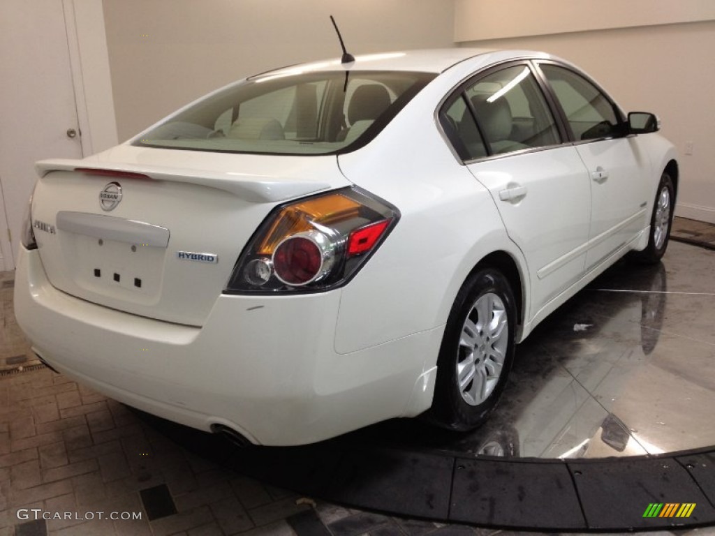 2010 Altima Hybrid - Winter Frost White / Blond photo #5