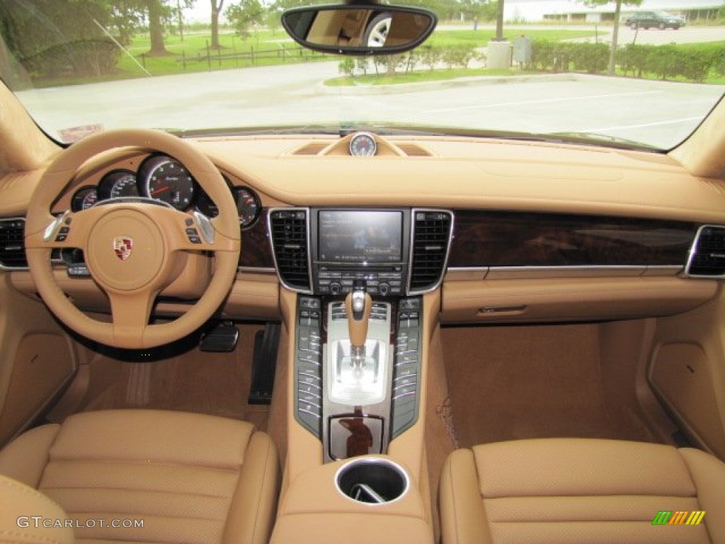 2012 Porsche Panamera Turbo Dashboard Photos