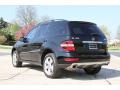 Black - ML 350 4Matic Photo No. 3