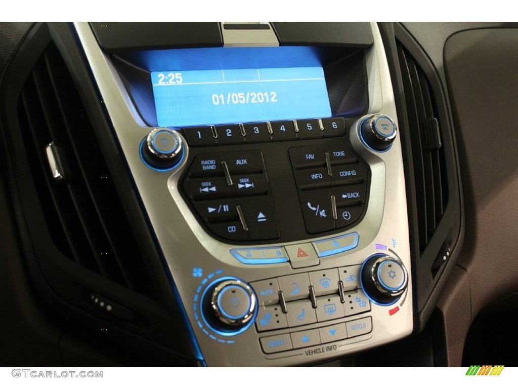 2011 Chevrolet Equinox LTZ Controls Photo #64603941