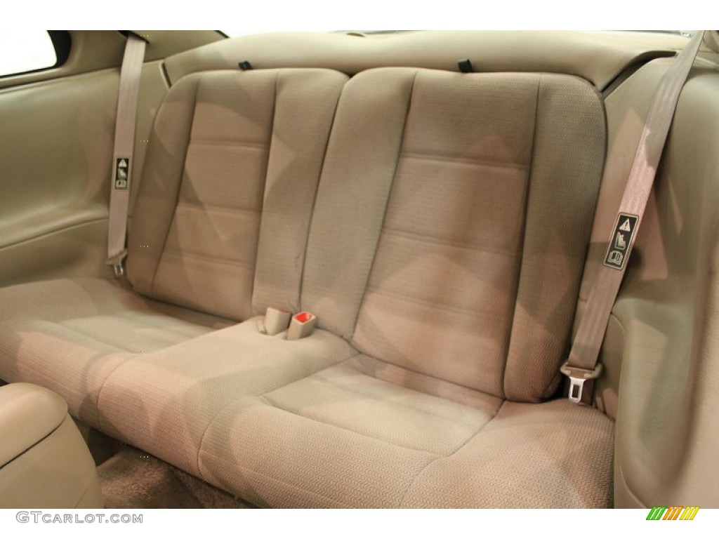 Medium Parchment Interior 2000 Ford Mustang V6 Coupe Photo #64604478