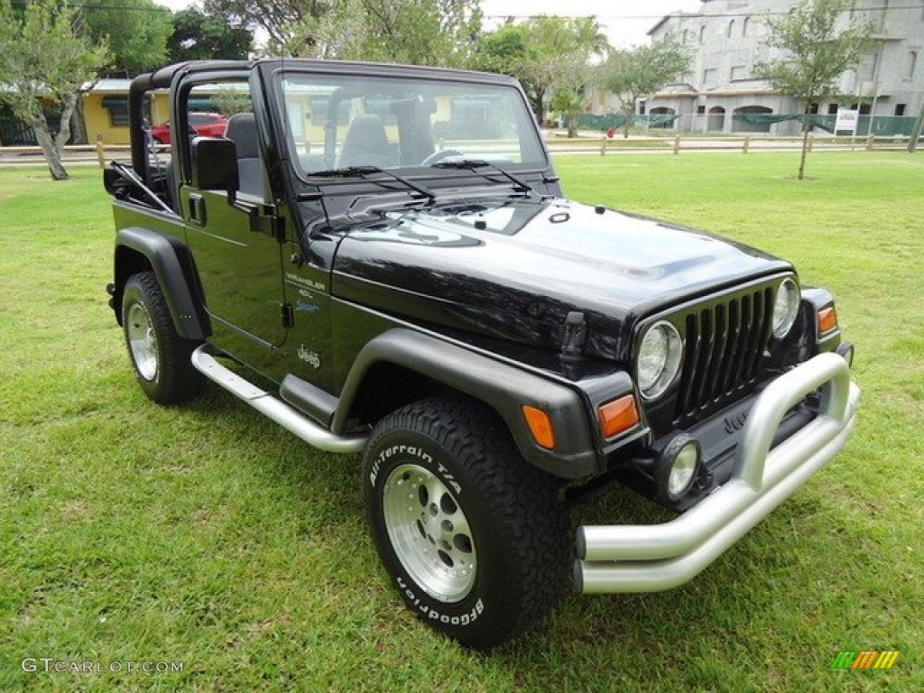 1998 Wrangler Sport 4x4 - Black / Gray photo #1