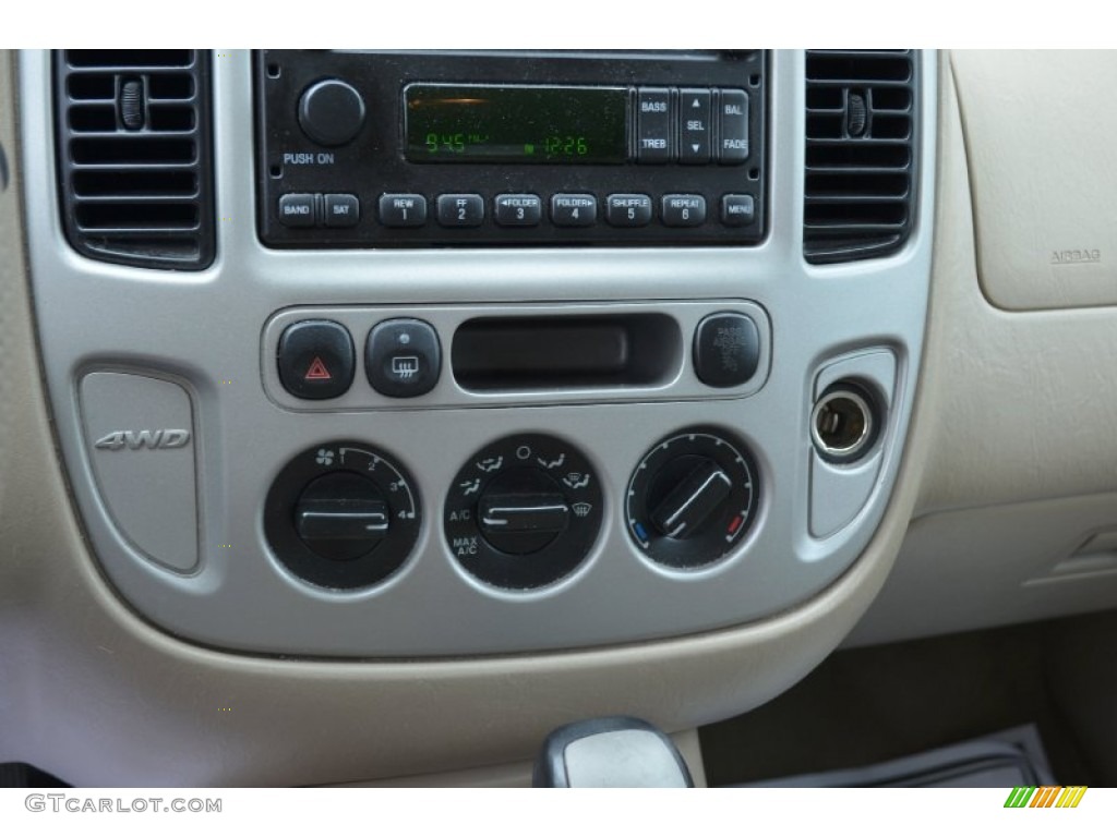 2007 Ford Escape XLT 4WD Controls Photos