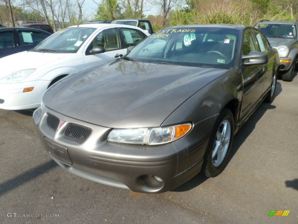 2003 Grand Prix GT Sedan - Dark Bronzemist Metallic / Graphite photo #4