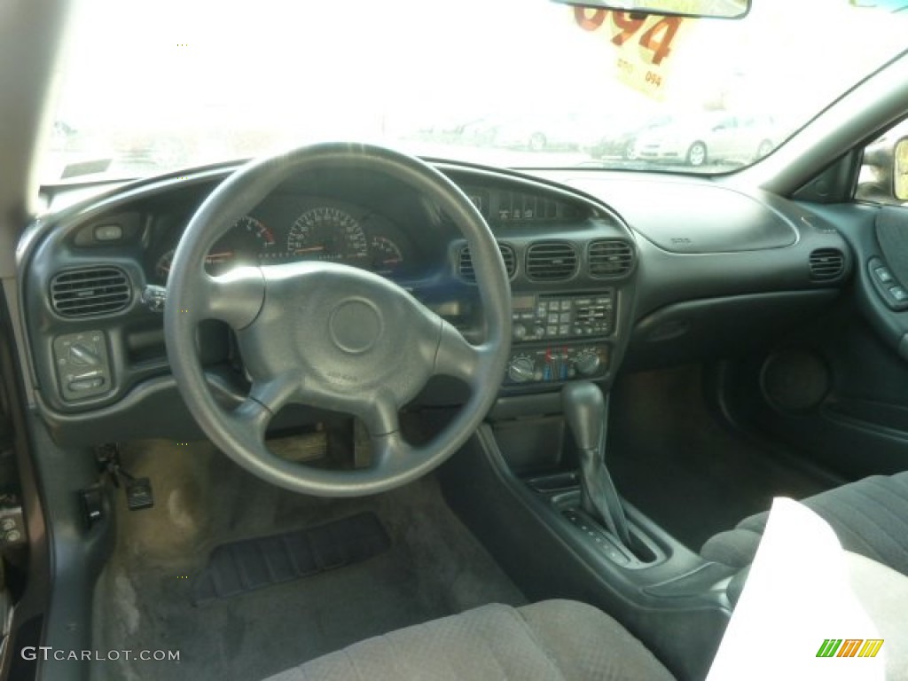 2003 Grand Prix GT Sedan - Dark Bronzemist Metallic / Graphite photo #9
