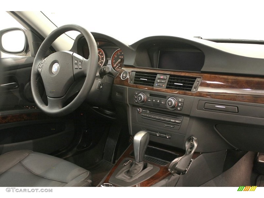 2009 3 Series 328xi Sport Wagon - Black Sapphire Metallic / Black Dakota Leather photo #24