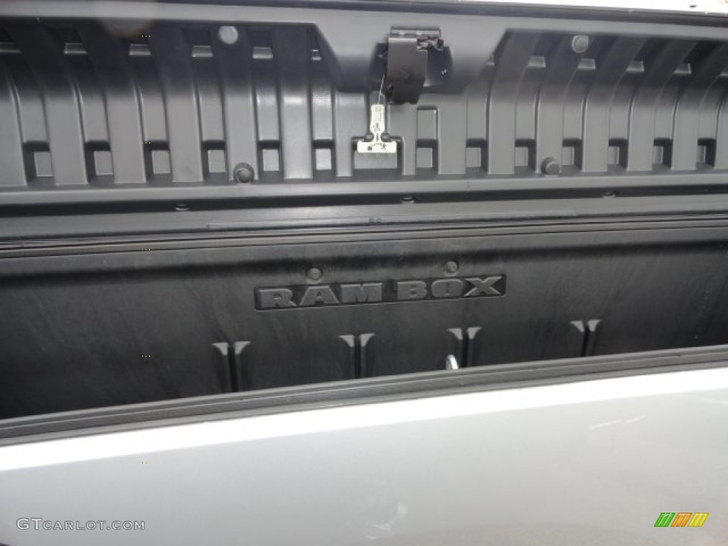 2012 Ram 1500 ST Quad Cab 4x4 - Bright Silver Metallic / Dark Slate Gray/Medium Graystone photo #5