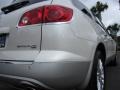 White Diamond Tricoat - Enclave AWD Photo No. 16