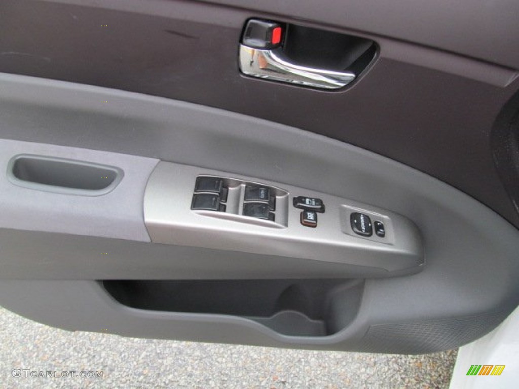 2005 Prius Hybrid - Super White / Gray/Burgundy photo #12