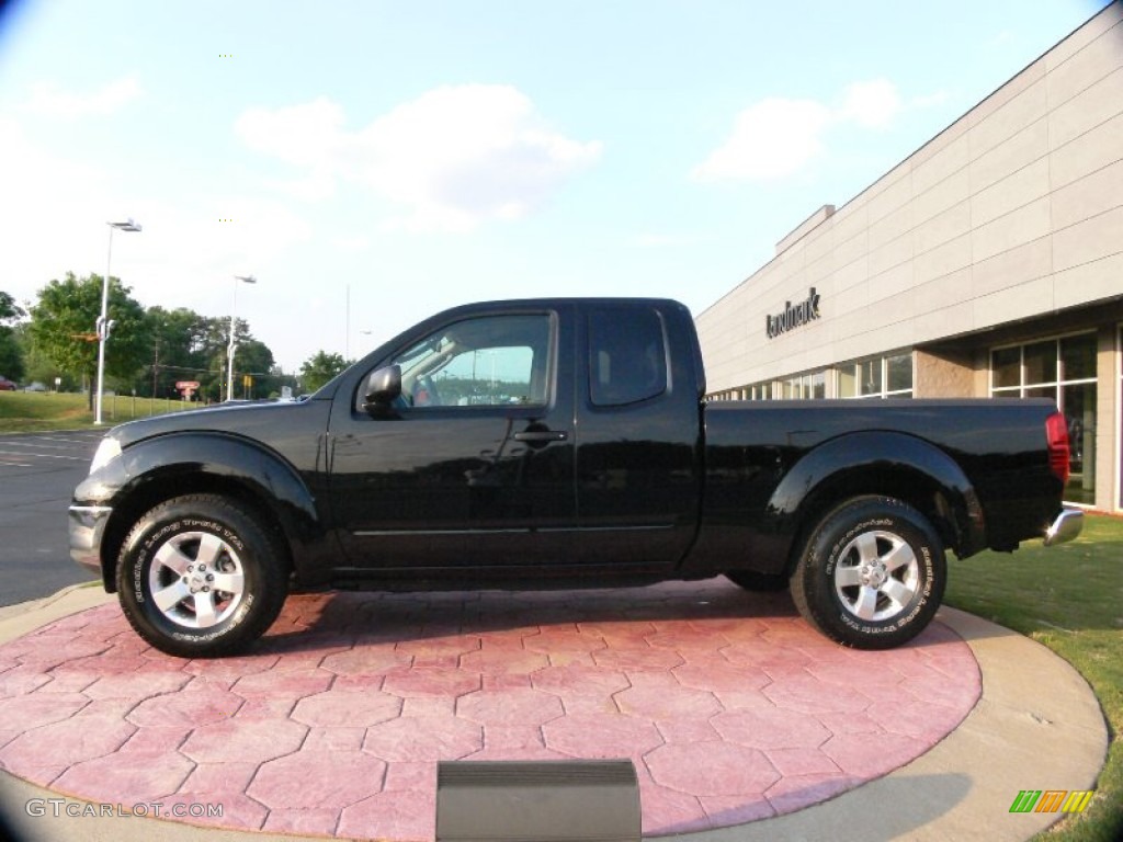 2011 Frontier SV V6 King Cab - Super Black / Graphite photo #2