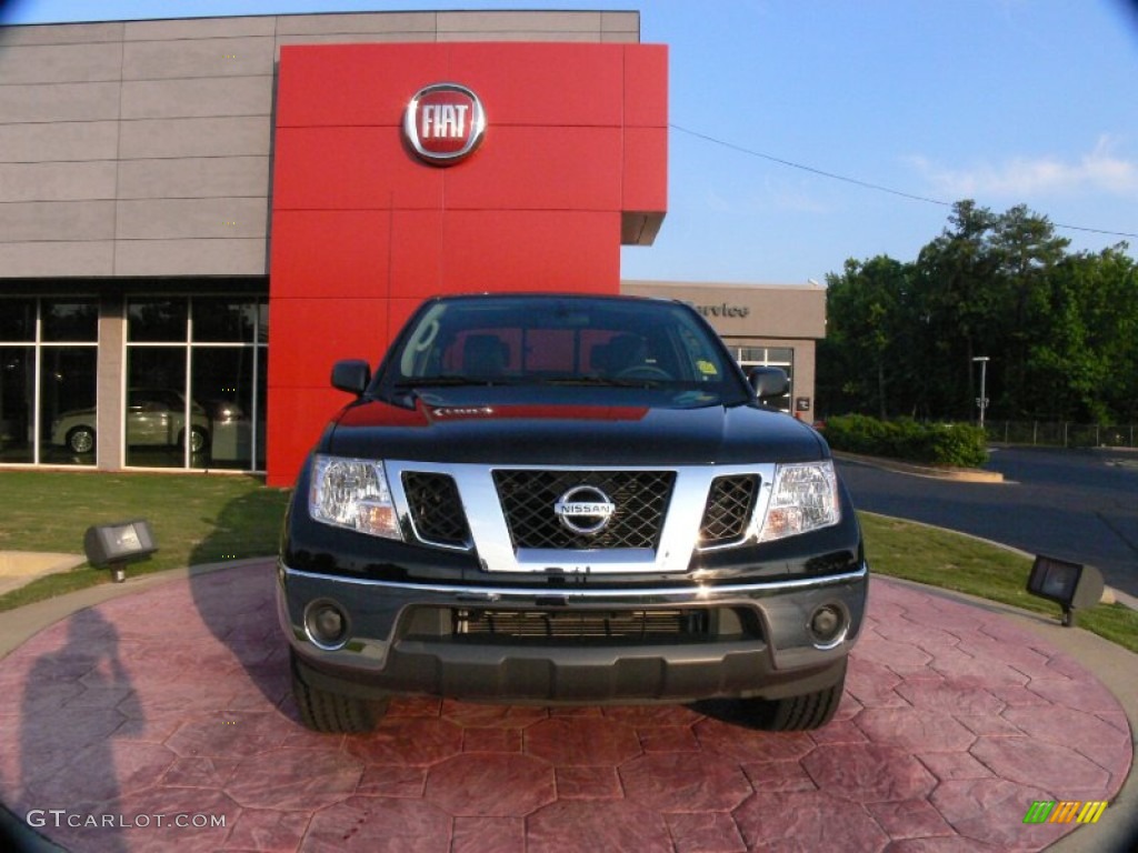 2011 Frontier SV V6 King Cab - Super Black / Graphite photo #25