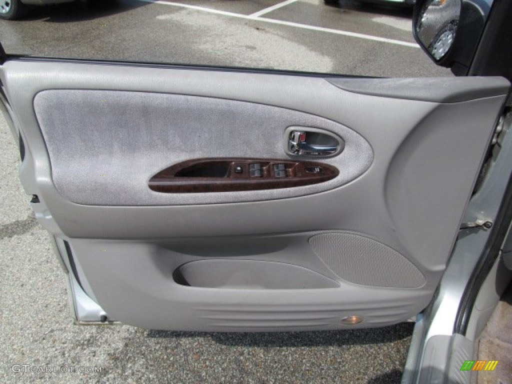 2000 MPV LX - Highlight Silver / Gray photo #14
