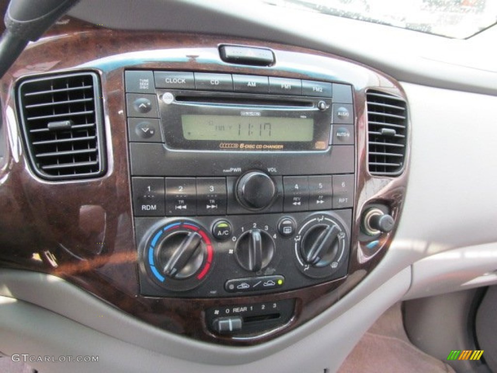 2000 MPV LX - Highlight Silver / Gray photo #15
