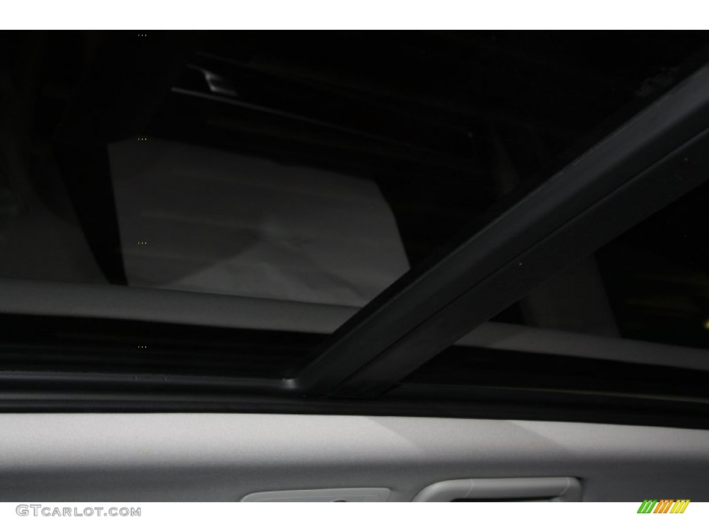 2012 Touareg VR6 FSI Executive 4XMotion - Campanella White / Black Anthracite photo #13