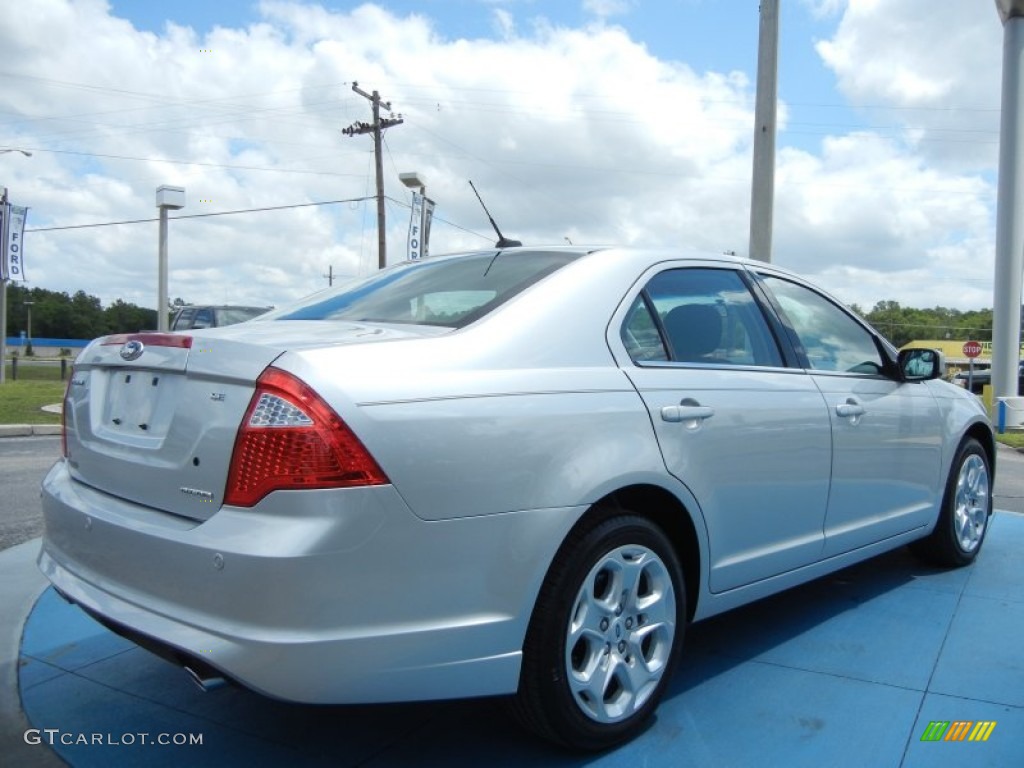 2011 Fusion SE V6 - Ingot Silver Metallic / Charcoal Black photo #5