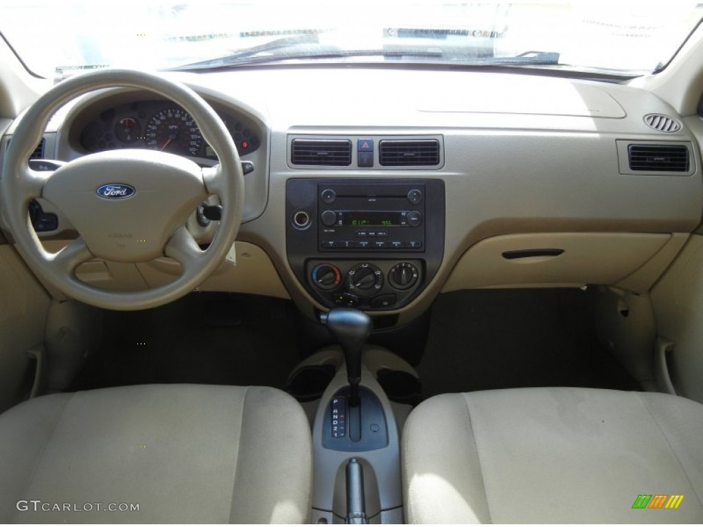 2006 Ford Focus ZX4 S Sedan Dark Pebble/Light Pebble Dashboard Photo #64628659