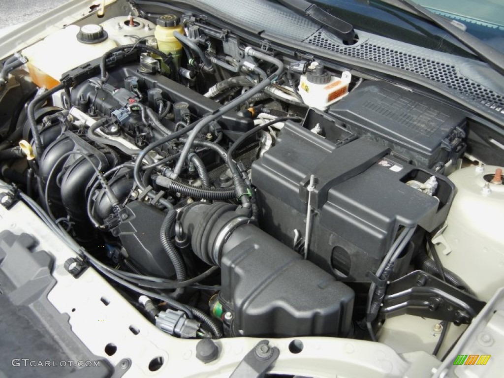 2006 Ford Focus ZX4 S Sedan 2.0L DOHC 16V Inline 4 Cylinder Engine Photo #64628716