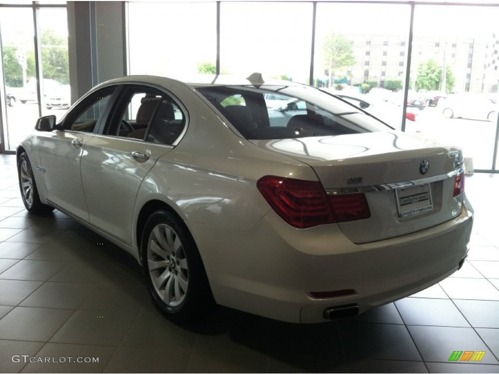 2011 7 Series 750i xDrive Sedan - Mineral White Metallic / Oyster Nappa Leather photo #8