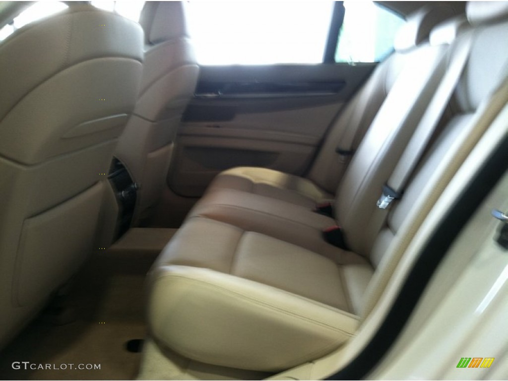 2011 7 Series 750i xDrive Sedan - Mineral White Metallic / Oyster Nappa Leather photo #13