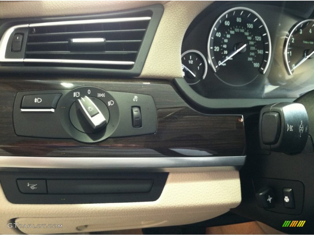 2011 7 Series 750i xDrive Sedan - Mineral White Metallic / Oyster Nappa Leather photo #20